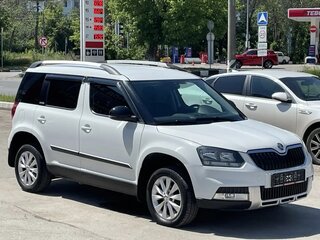 2017 Skoda Yeti I Рестайлинг, белый, 999000 рублей, вид 3