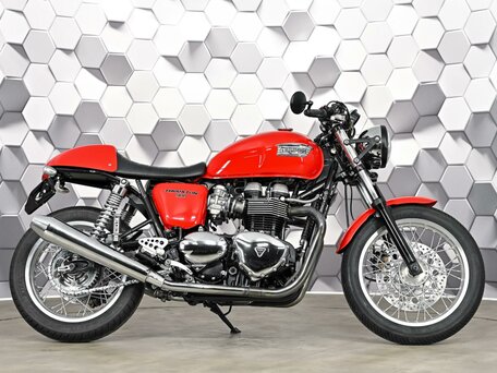 2008 Triumph Thruxton, красный, 595000 рублей, вид 3