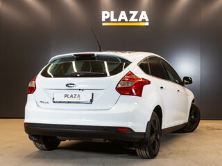 2012 Ford Focus III, белый, 690000 рублей, вид 3