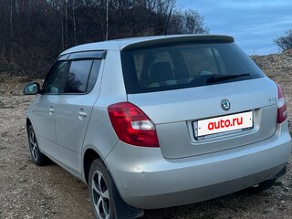 2011 Skoda Fabia II Рестайлинг, серый, 410000 рублей, вид 3