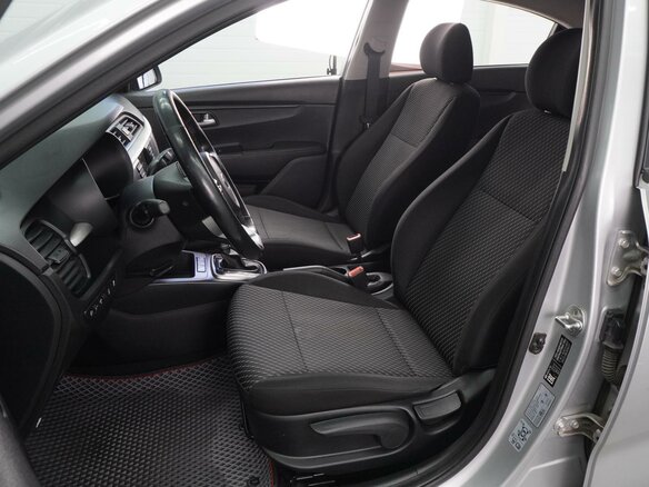 2017 Kia Rio IV, серебристый, 1249000 рублей - вид 9