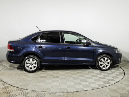 2013 Volkswagen Polo V, синий, 649585 рублей, вид 4