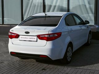 2012 Kia Rio 4-speed III, белый, 837000 рублей, вид 5