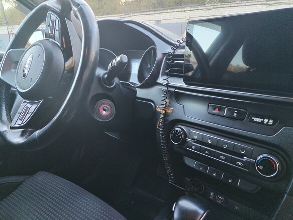 2018 Kia Ceed III, синий, 1520000 рублей - вид 13