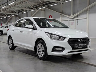 2017 Hyundai Solaris II, белый, 1190000 рублей, вид 3