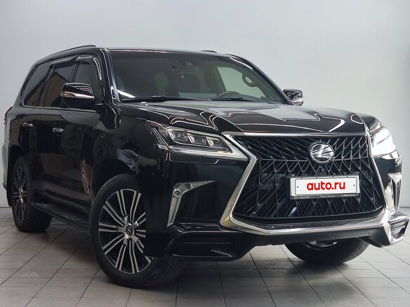 2017 Lexus LX 570 III Рестайлинг 2, чёрный, 8300000 рублей - вид 3