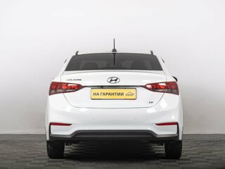 2018 Hyundai Solaris II, белый, 1349000 рублей, вид 4