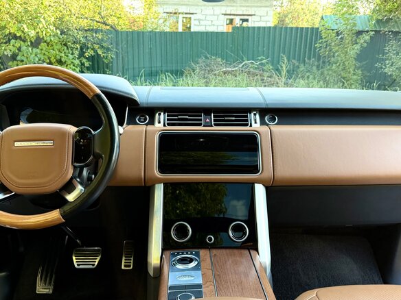 2019 Land Rover Range Rover IV Рестайлинг, белый, 7700000 рублей - вид 15