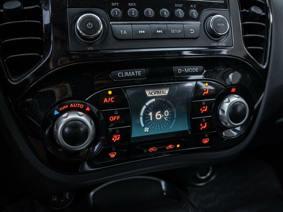 2013 Nissan Juke I, белый - вид 12