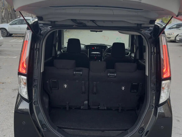 2023 Toyota Roomy I Рестайлинг, чёрный, 1080000 рублей - вид 9