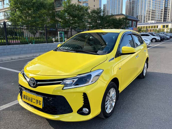 2022 Toyota Vios III Рестайлинг, жёлтый, 1107999 рублей