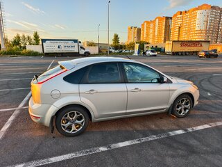 2010 Ford Focus II Рестайлинг, серый, 570000 рублей, вид 3