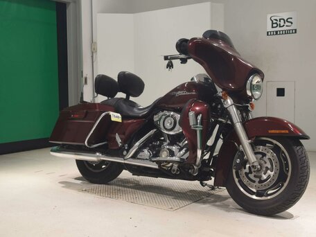 2008 Harley-Davidson Street Glide, красный, 695000 рублей, вид 3