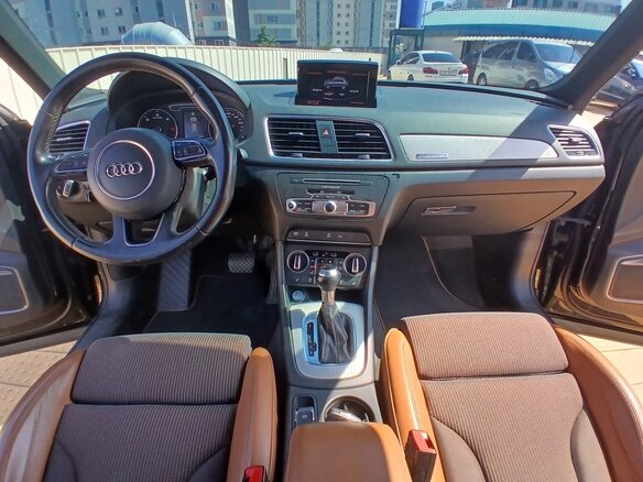 2015 Audi Q3 I (8U) Рестайлинг, чёрный, 1900000 рублей - вид 6