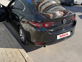 2021 Mazda 3 IV (BP), чёрный, 1250000 рублей, вид 2