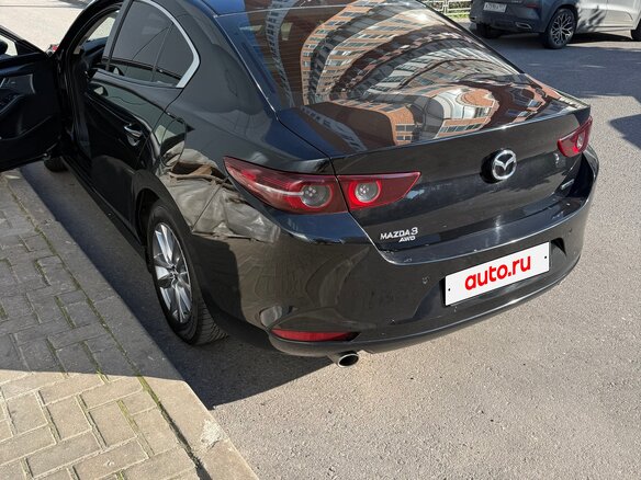2021 Mazda 3 IV (BP), чёрный, 1250000 рублей - вид 1