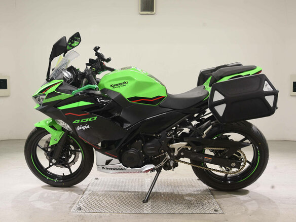 2021 Kawasaki Ninja 400, зелёный, 590000 рублей - вид 1