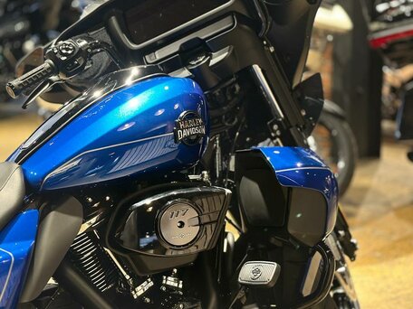 2025 Harley-Davidson Street Glide Ultra, синий, 4150000 рублей, вид 3