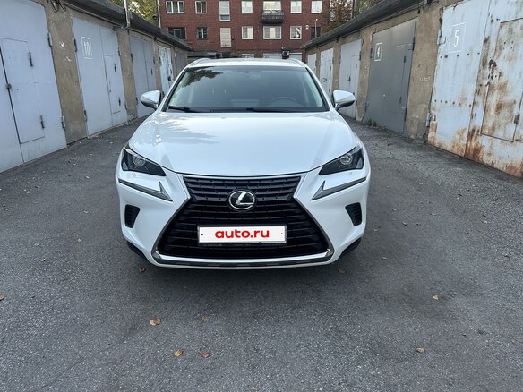 2019 Lexus NX 200 I Рестайлинг, белый, 3600000 рублей - вид 5