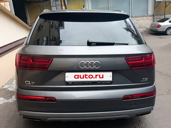 2016 Audi Q7 II (4M), серый, 3100000 рублей - вид 3
