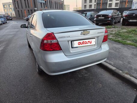2011 Chevrolet Aveo I Рестайлинг, серебристый, 260000 рублей, вид 5
