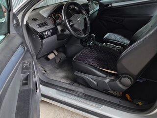 2008 Opel Astra GTC H Рестайлинг, серебристый, 590000 рублей, вид 4