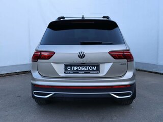 2021 Volkswagen Tiguan II Рестайлинг, коричневый, 2969000 рублей, вид 5