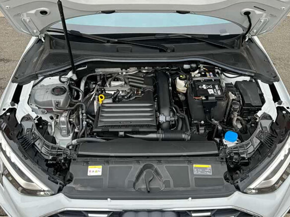 2024 Audi A3 Sportback 35 TFSI IV (8Y), белый, 2250000 рублей - вид 16