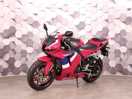 2021 Honda CBR 600RR, красный, 1329000 рублей, вид 2