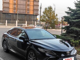 2021 Toyota Camry VIII (XV70), чёрный, 1800000 рублей, вид 2