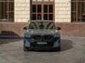 2026 BMW XM 50e, серый, 19890000 рублей - вид 2