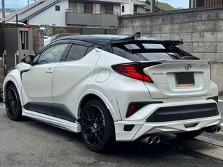2022 Toyota C-HR I Рестайлинг, белый, 1493000 рублей, вид 3