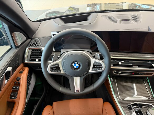 2026 BMW X5 30d IV (G05/G18) Рестайлинг, зелёный - вид 16