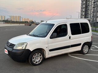 2011 Peugeot Partner I Рестайлинг, белый, 370000 рублей, вид 1