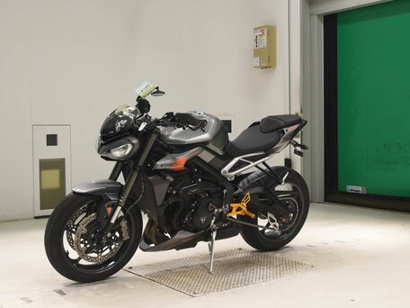 2023 Triumph Street Triple, серый, 850000 рублей, вид 2