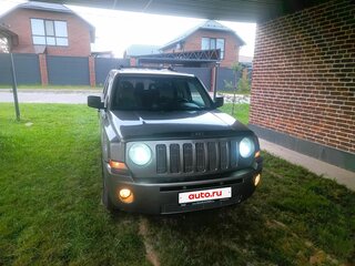2007 Jeep Liberty (Patriot), коричневый, 500000 рублей, вид 1