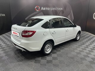 2026 Lada (ВАЗ) Granta I Рестайлинг, белый, 1098000 рублей, вид 5
