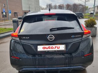 2018 Nissan Leaf II (ZE1), чёрный, 1890000 рублей, вид 5