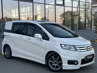 2012 Honda Freed I Рестайлинг, белый, 979000 рублей, вид 3