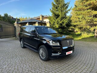 2018 Lincoln Navigator IV, чёрный, 6000000 рублей, вид 2