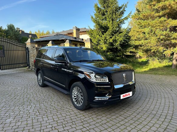 2018 Lincoln Navigator IV, чёрный, 6500000 рублей - вид 1