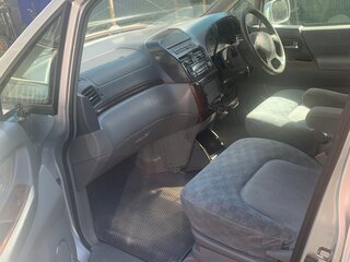 1998 Nissan Presage I, серебристый, 650000 рублей, вид 5