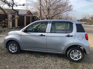 2018 Toyota Passo III, серый, 925000 рублей, вид 5