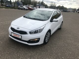 2016 Kia Ceed II Рестайлинг, белый, 1500000 рублей, вид 1