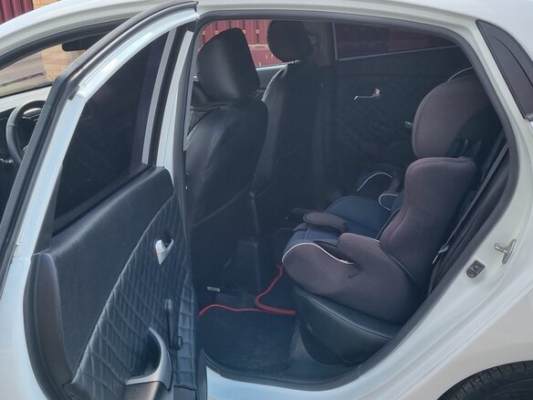 2016 Kia Rio III Рестайлинг, белый, 790000 рублей - вид 25