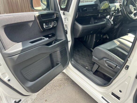 2018 Honda N-BOX II, белый, 1399000 рублей - вид 9