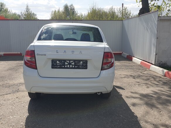 2024 Lada (ВАЗ) Granta I Рестайлинг, белый, 809999 рублей - вид 7