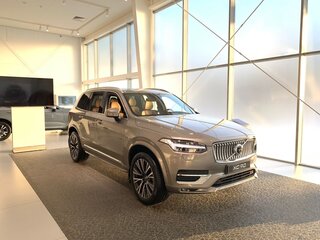 2021 Volvo XC90 B5 II Рестайлинг 1, бежевый, 7600000 рублей, вид 2
