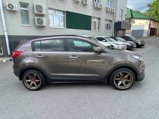 2013 Kia Sportage III, коричневый, 1330000 рублей, вид 3