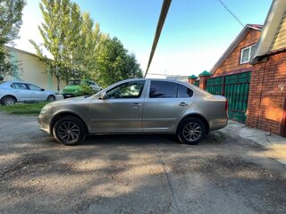 2012 Skoda Octavia II (A5) Рестайлинг, серый, 800000 рублей, вид 4